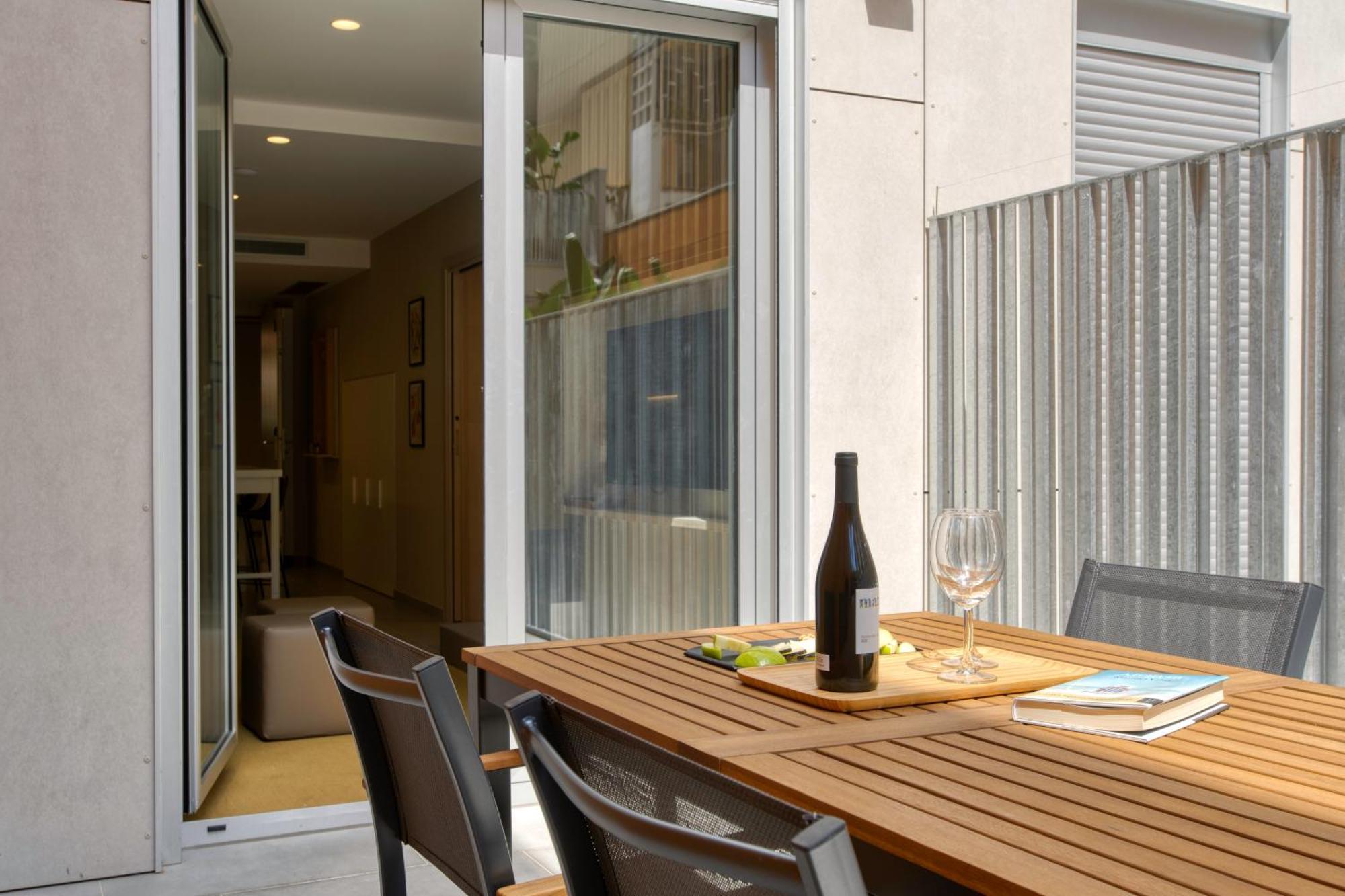 Calm Apartments Барселона Екстериор снимка