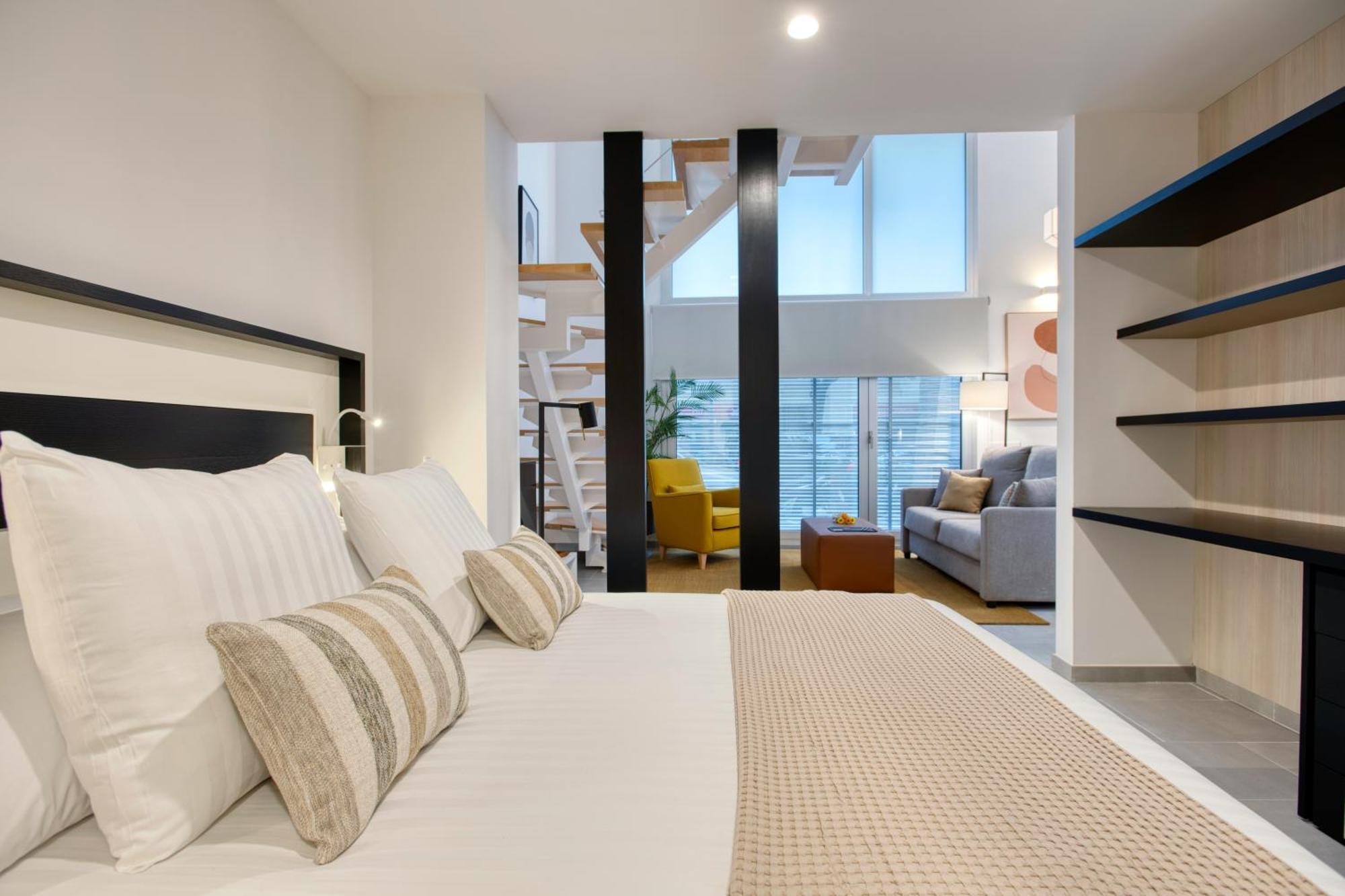 Calm Apartments Барселона Екстериор снимка